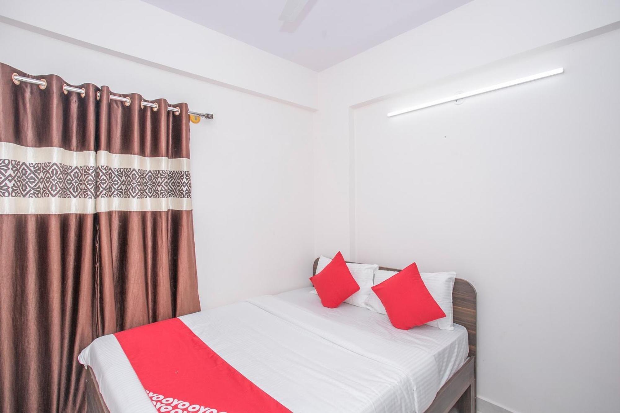 Oyo 13120 Ambrosia Hotel Bangalore Luaran gambar